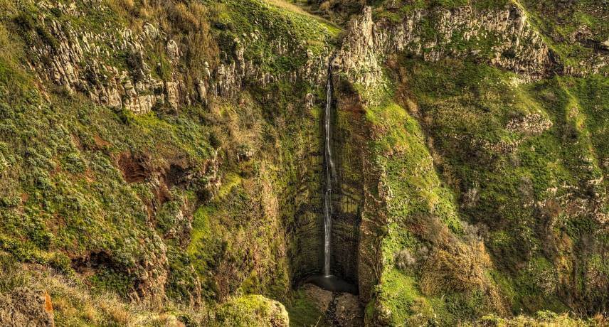 5 Magical Places in Madeira - Garganta Funda Waterfall